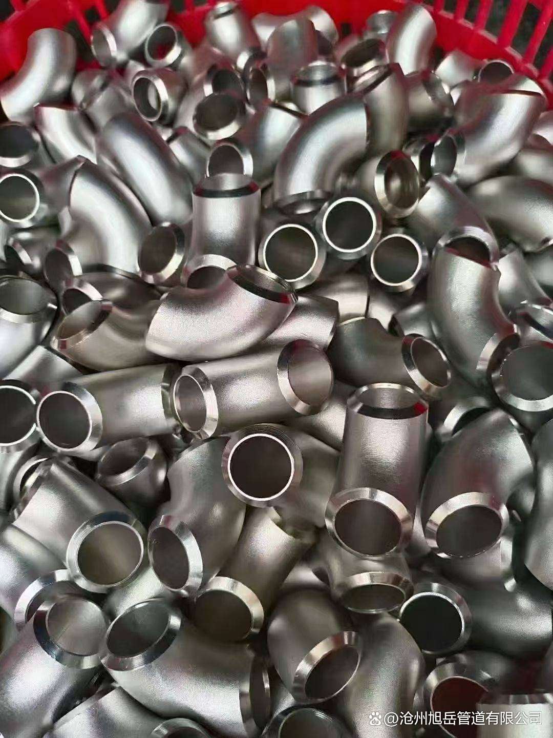 專業(yè)沖壓彎頭廠家 打造高品質(zhì)彎頭與法蘭產(chǎn)品